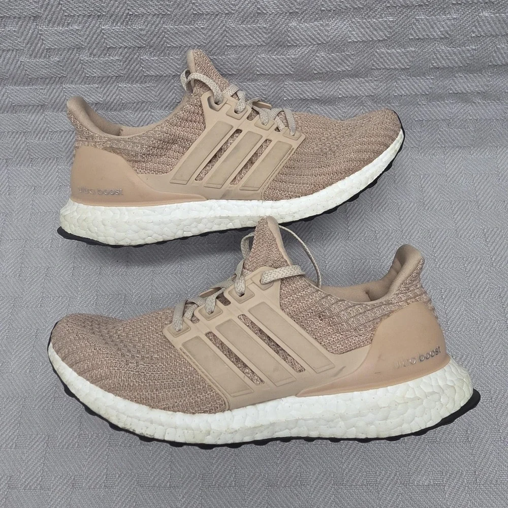 Adidas Ultra Boost 4.0 Ash Pearl Women Size 7.5 Beige BB6309 Running